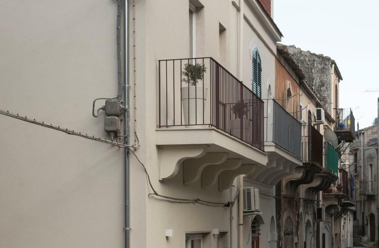 Le Scaramazze Villa Modica Luaran gambar